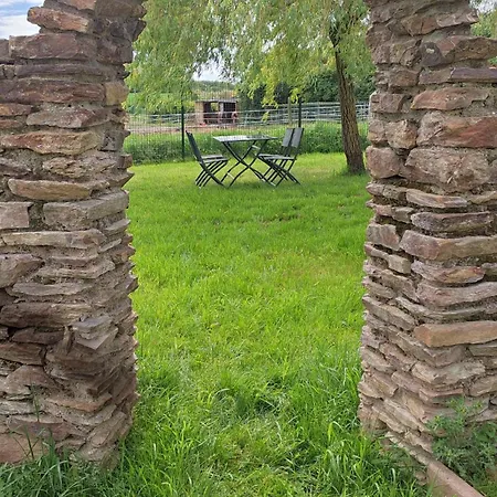 De L'aubiniere *