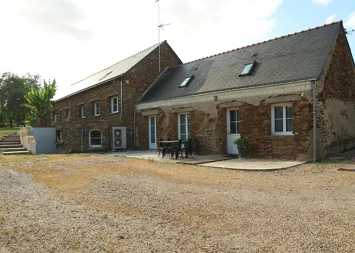 De L'aubiniere * Brissac-Quince